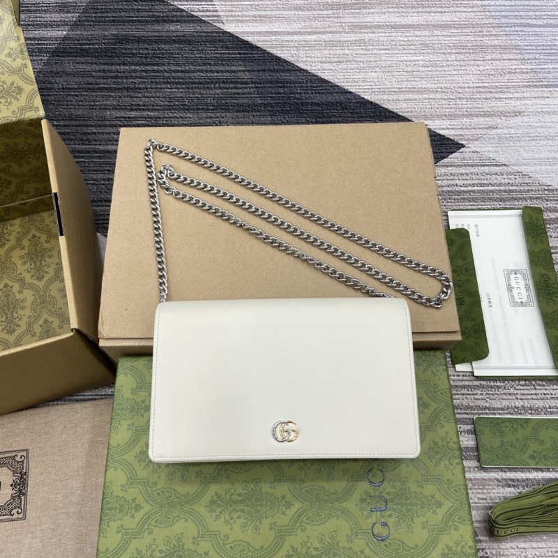 G*u*i wallets & purse